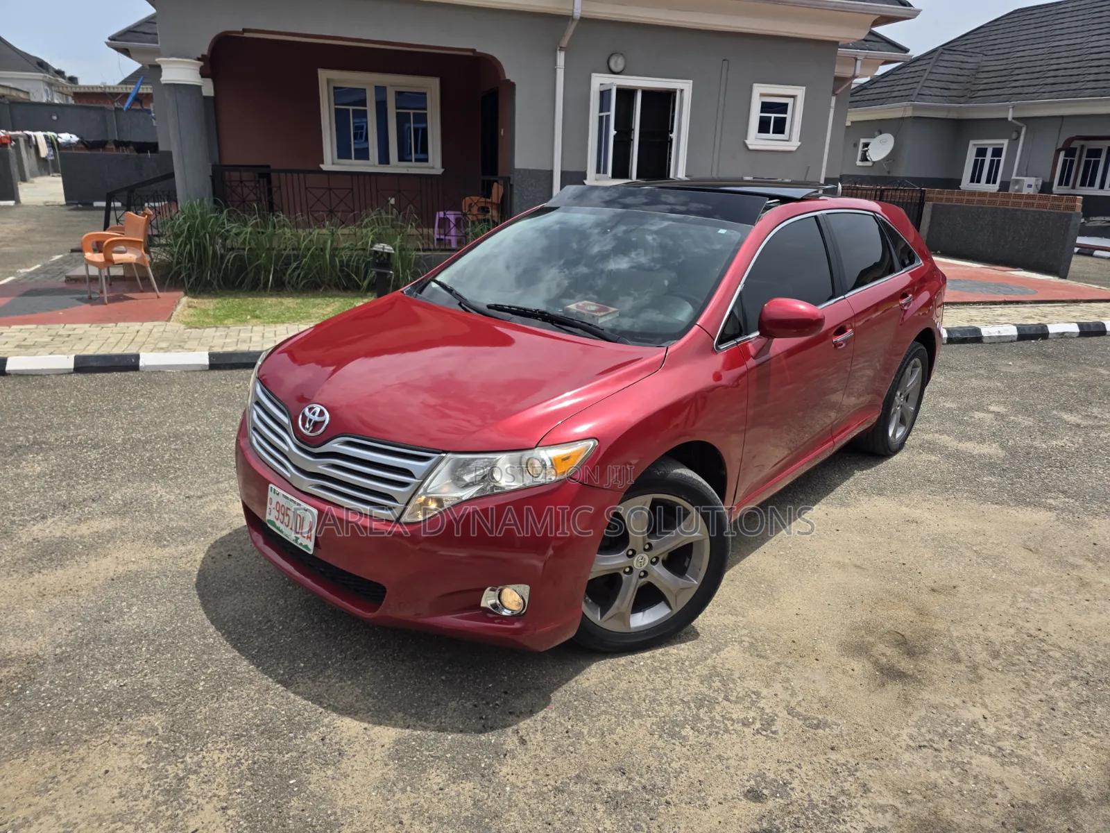 Toyota Venza XLE 2010 Red
