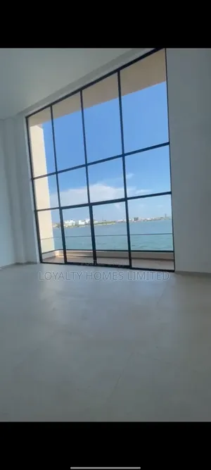 5bdrm House in Banana Island for sale
