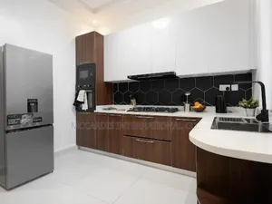 Furnished 2bdrm Apartment in Jide Oki Street,, Ligali Ayorinde for rent