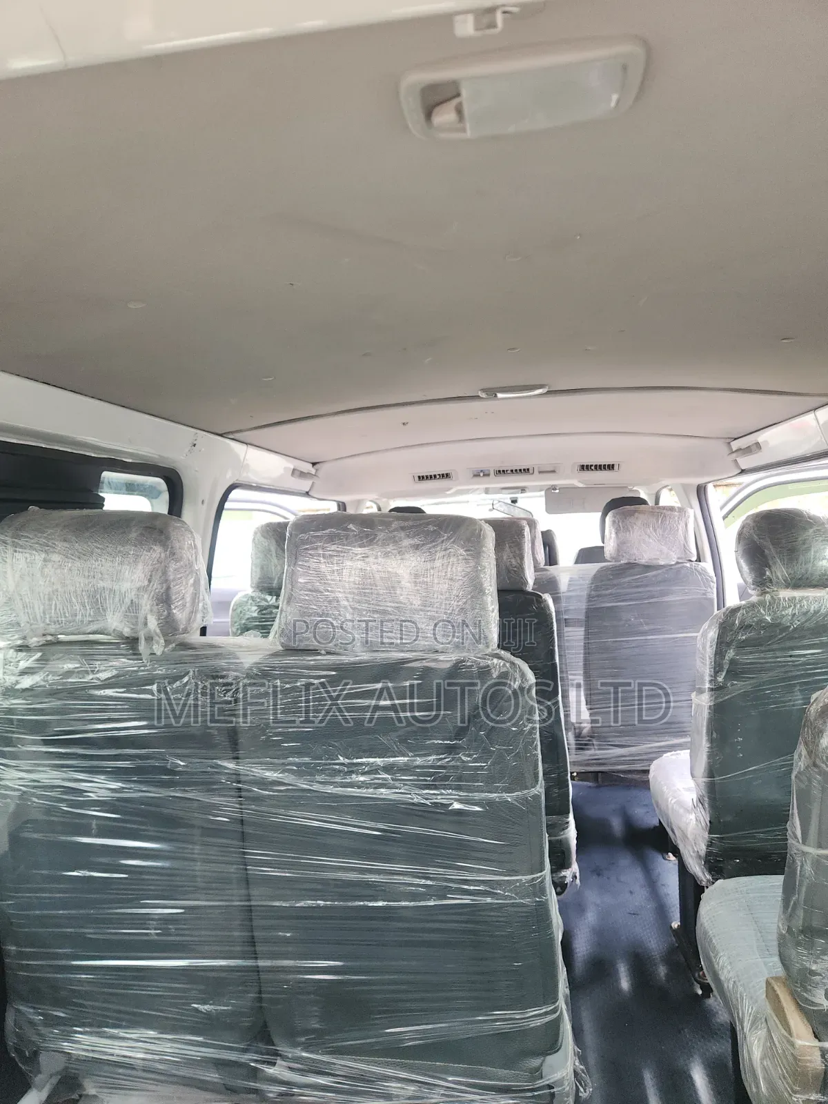 Toyota HiAce 2017 White
