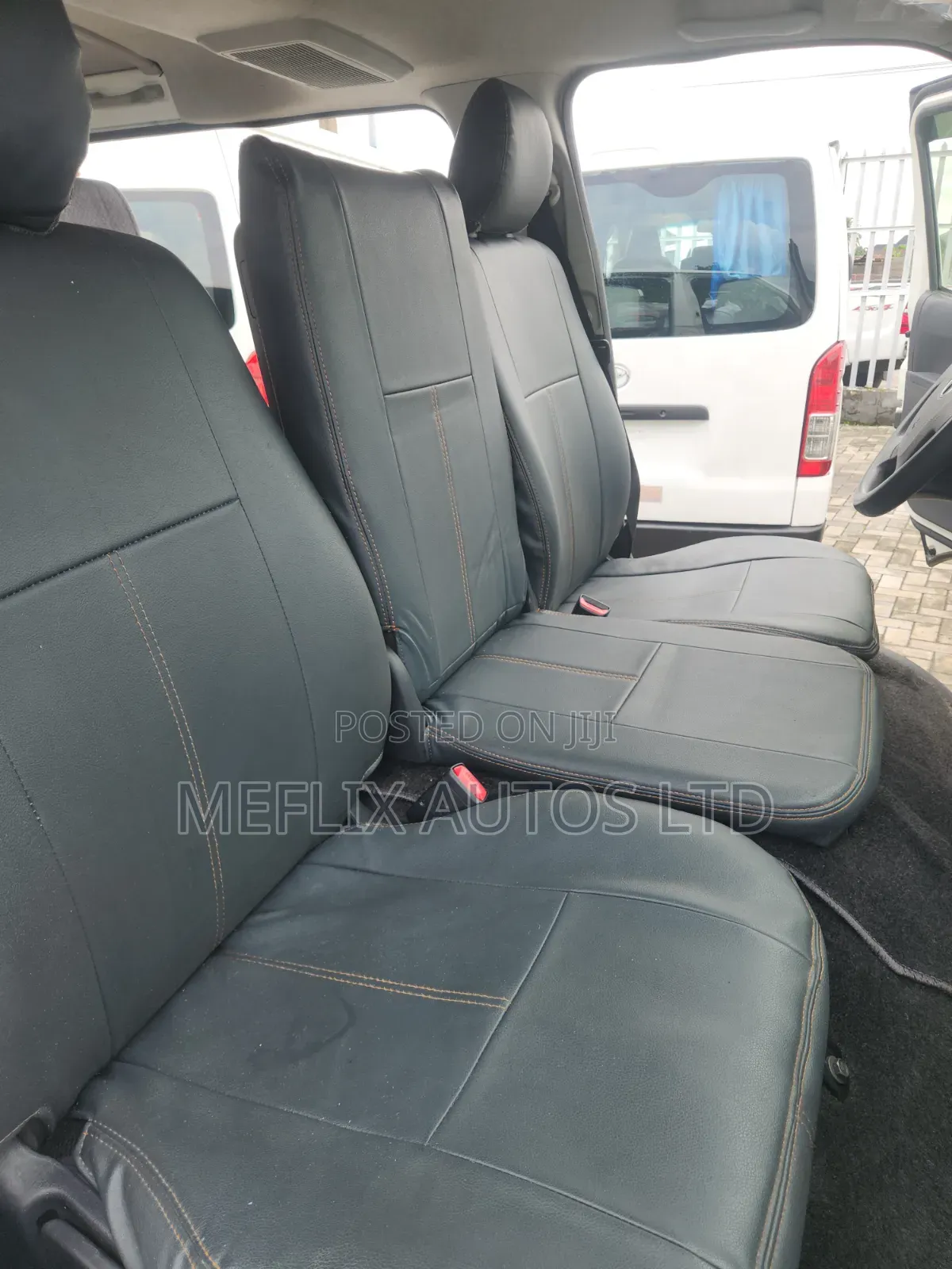 Toyota HiAce 2017 White