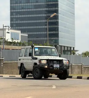Toyota Land Cruiser 79 Series 2020 White