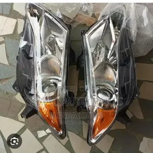 Headlight Venza 09