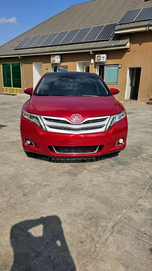 Toyota Venza XLE 2010 Red