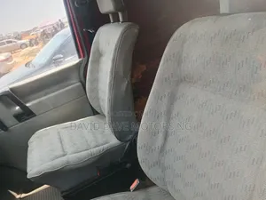 Volkswagen Transporter 2004 Orange
