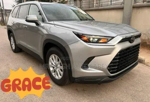 Toyota Grand Highlander XLE AWD 2024 Silver