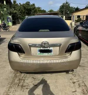 Toyota Camry XLE V6 4dr Sedan (3.5L 6cyl 6AM) 2007 Gold