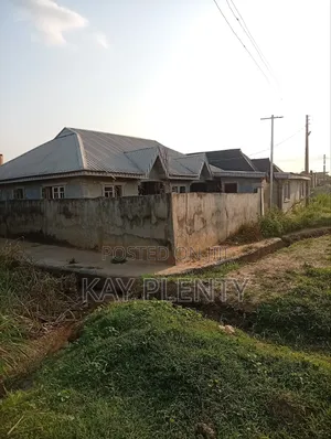 2bdrm Bungalow in Ijere Onigbedu, Obafemi-Owode for sale