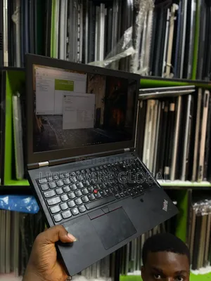 Laptop Lenovo ThinkPad P15s 16GB Intel Core i9 SSD 512GB