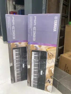 Yamaha PSR E383 Keyboard