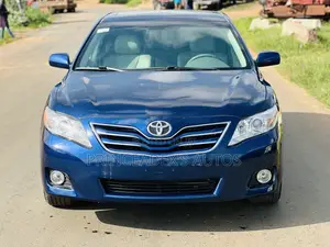 Toyota Camry XLE 4dr Sedan (2.5L 4cyl 6A) 2011 Blue