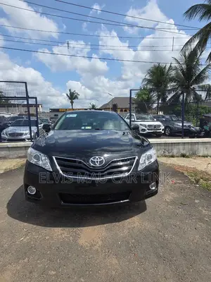 Toyota Camry LE 4dr Sedan (2.5L 4cyl 6A) 2011 Black