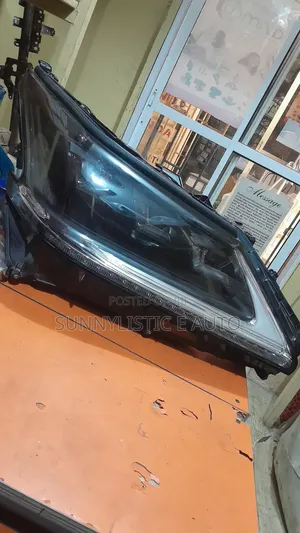 Headlamp for Lexus Lx570
