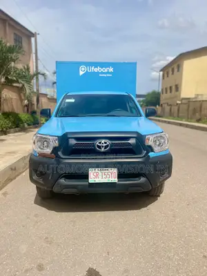 Toyota Tacoma Regular Cab 4x2 2.7L 4-Cyl. 4-Speed Automatic 2013 Blue