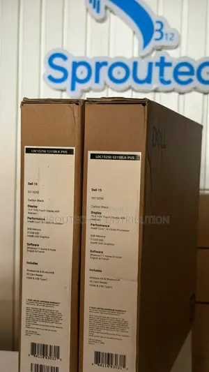 New Laptop Dell Inspiron 15 5000 8GB Intel Core i5 SSD 512GB