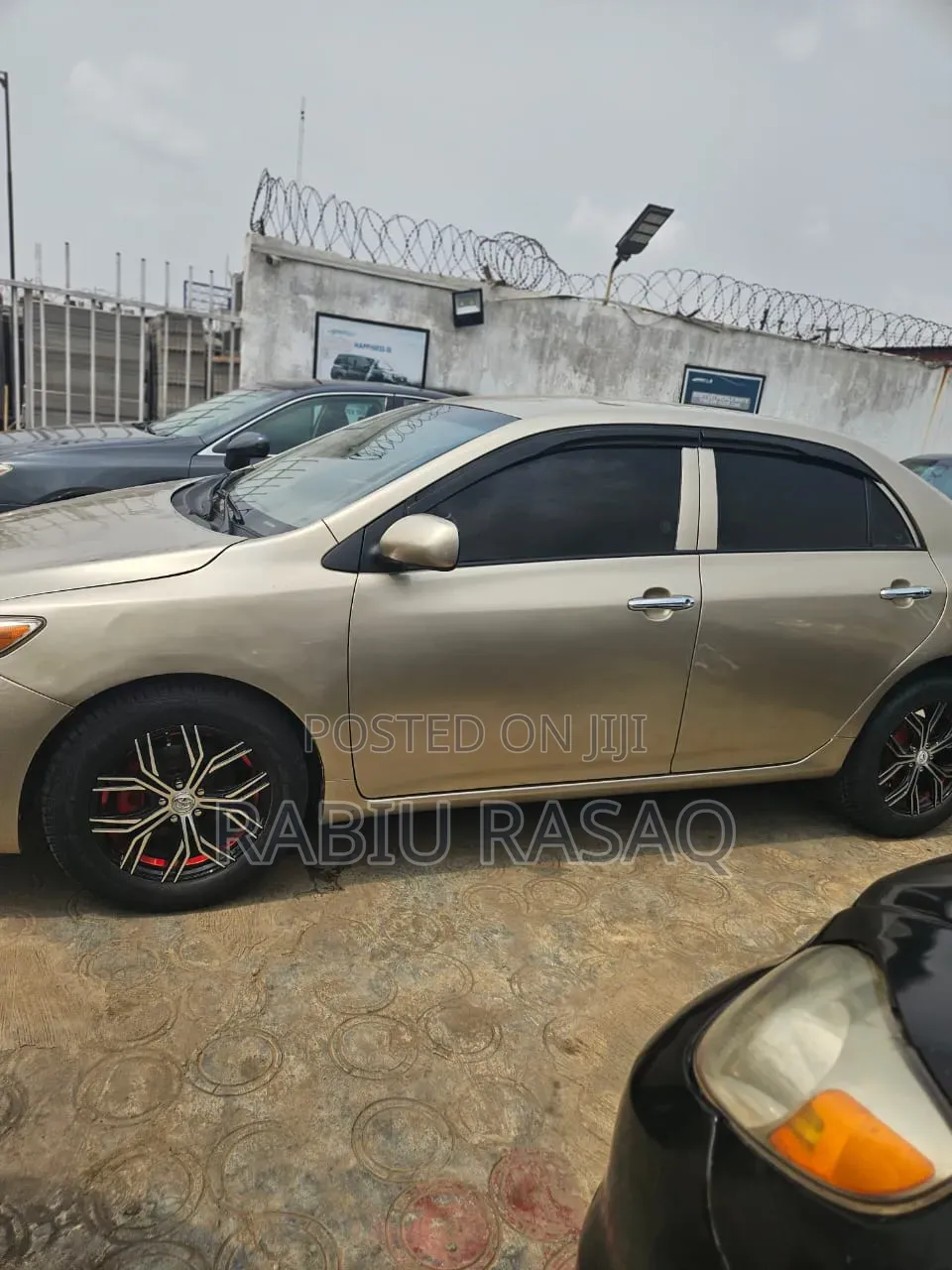 Toyota Corolla 2010 Gold