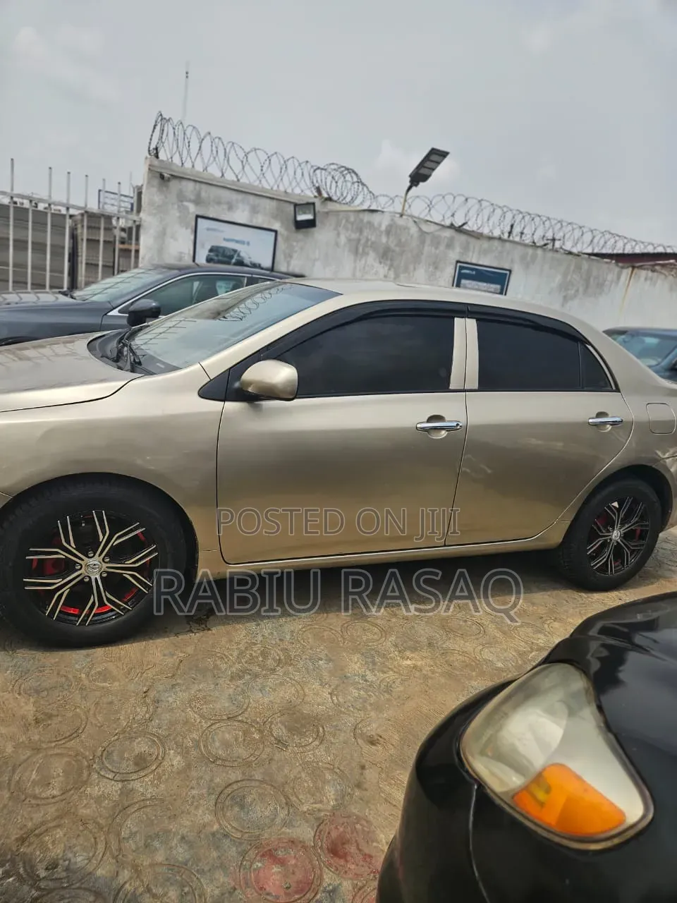 Toyota Corolla 2010 Gold