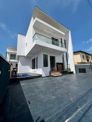 4bdrm Duplex in Ado / Ajah for sale