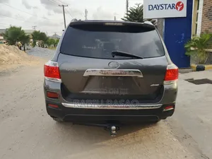 Toyota Highlander 2010 Gray