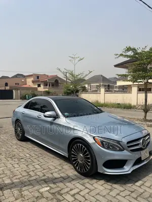 Mercedes-Benz C300 2016 Blue