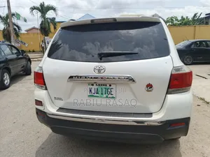 Toyota Highlander 2013 White