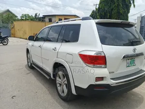 Toyota Highlander 2013 White