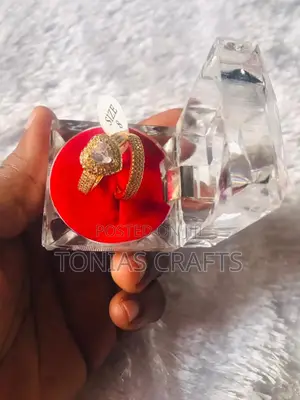Wedding/Engagement Ring