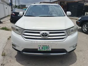 Toyota Highlander 2013 White