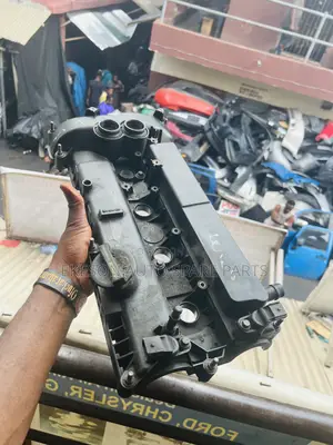 Engine Valve Cover for Range Rover Evoque 2.0 4plug