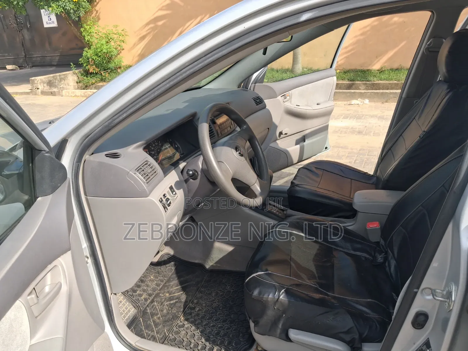 Toyota Corolla CE 2005 Silver