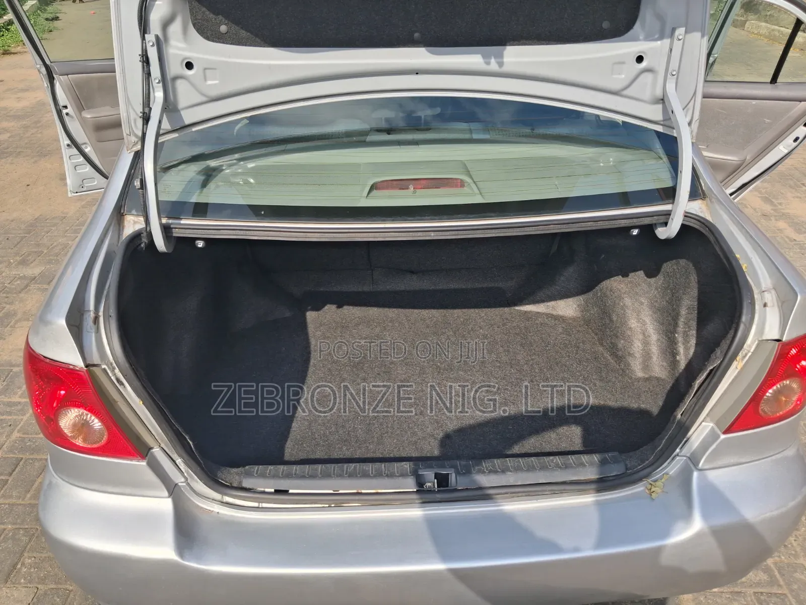 Toyota Corolla CE 2005 Silver