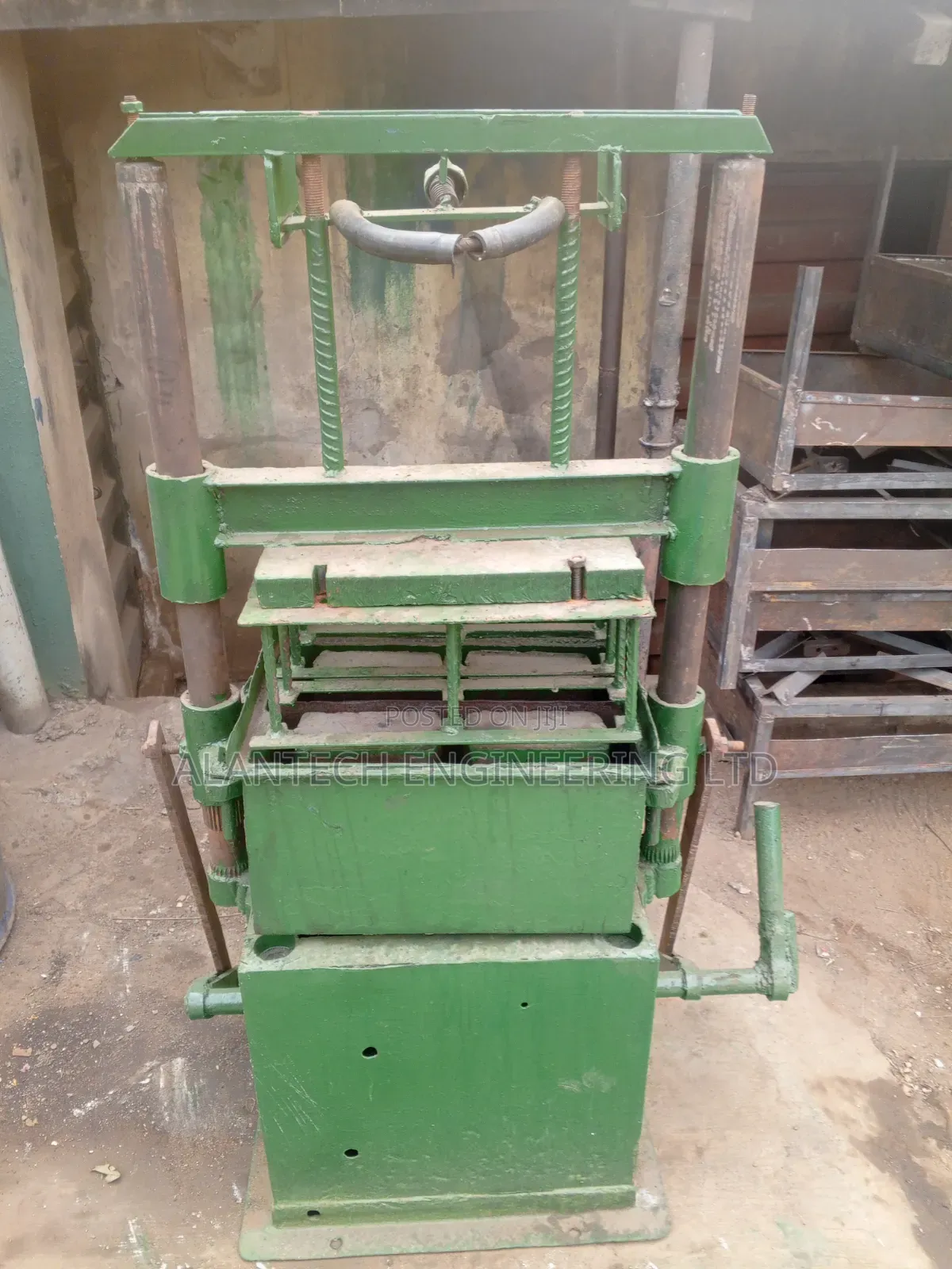 Automatic Block Moulding Machine