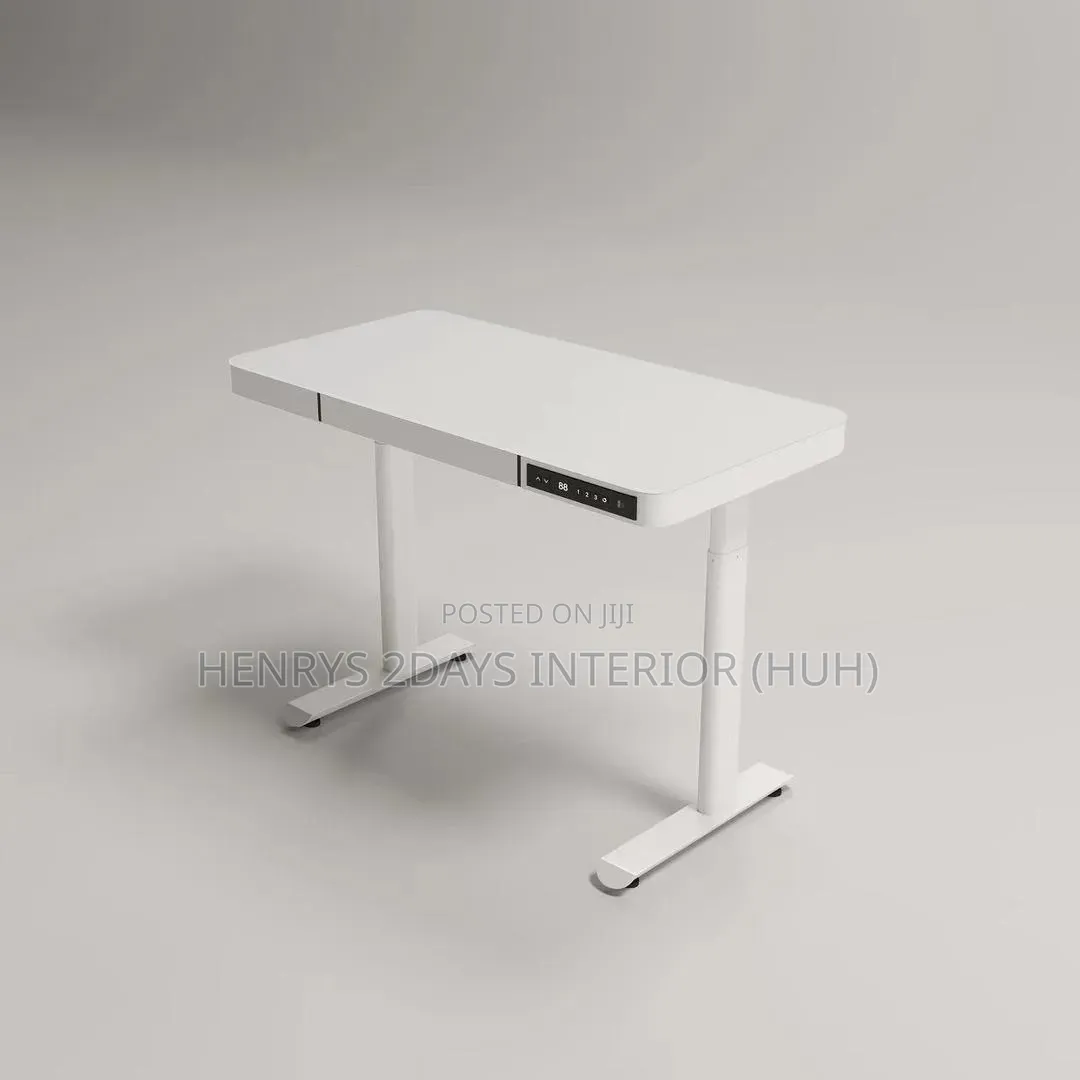 Ajustable Eletric Table Black and White