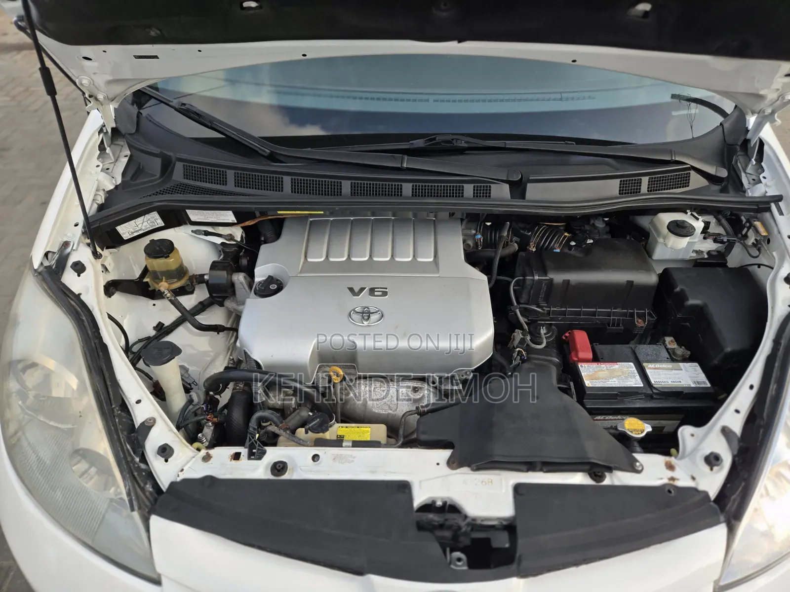 Toyota Sienna LE 4WD 2007 White