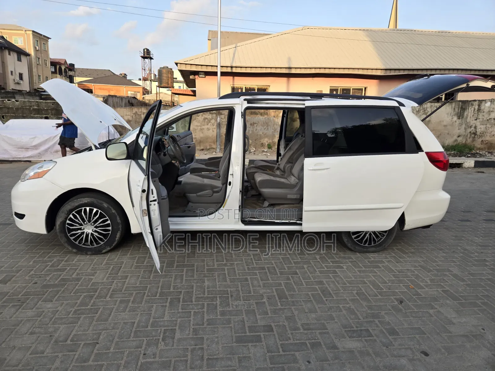 Toyota Sienna LE 4WD 2007 White