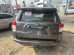 Toyota 4-Runner SR5 4WD 2012 Gray