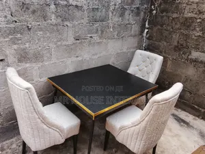 4 Seaters Dining Table