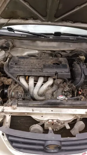 Toyota Corolla 2000 Silver