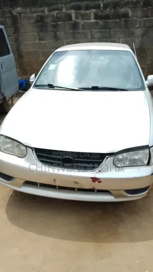 Toyota Corolla 2000 Silver