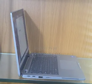 Laptop Dell Latitude 5320 32GB Intel Core i7 SSD 256GB