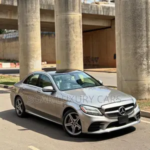 Mercedes-Benz C300 2020 Gold
