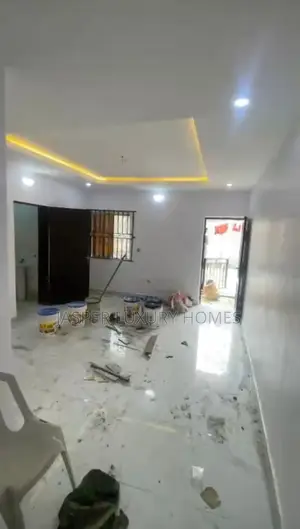 3bdrm Apartment in Gbagada for rent