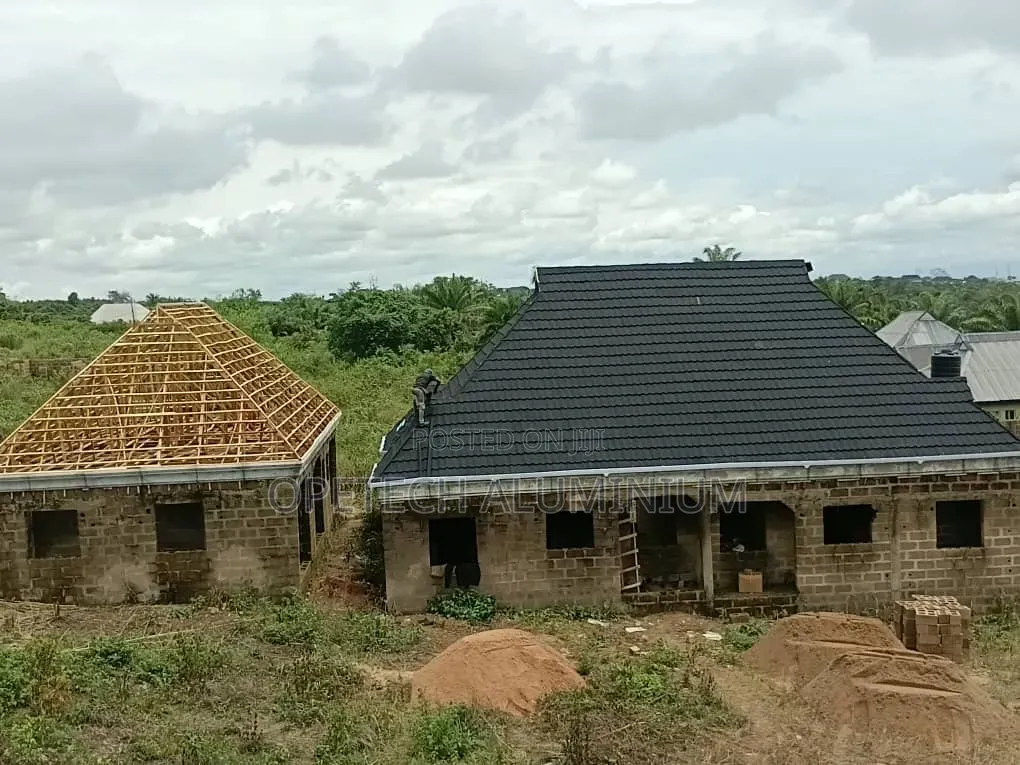 Geerad Roofing Material