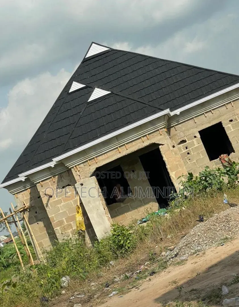 Geerad Roofing Material