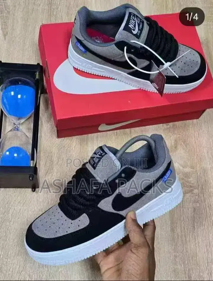 Nike Air Force (Boxed)