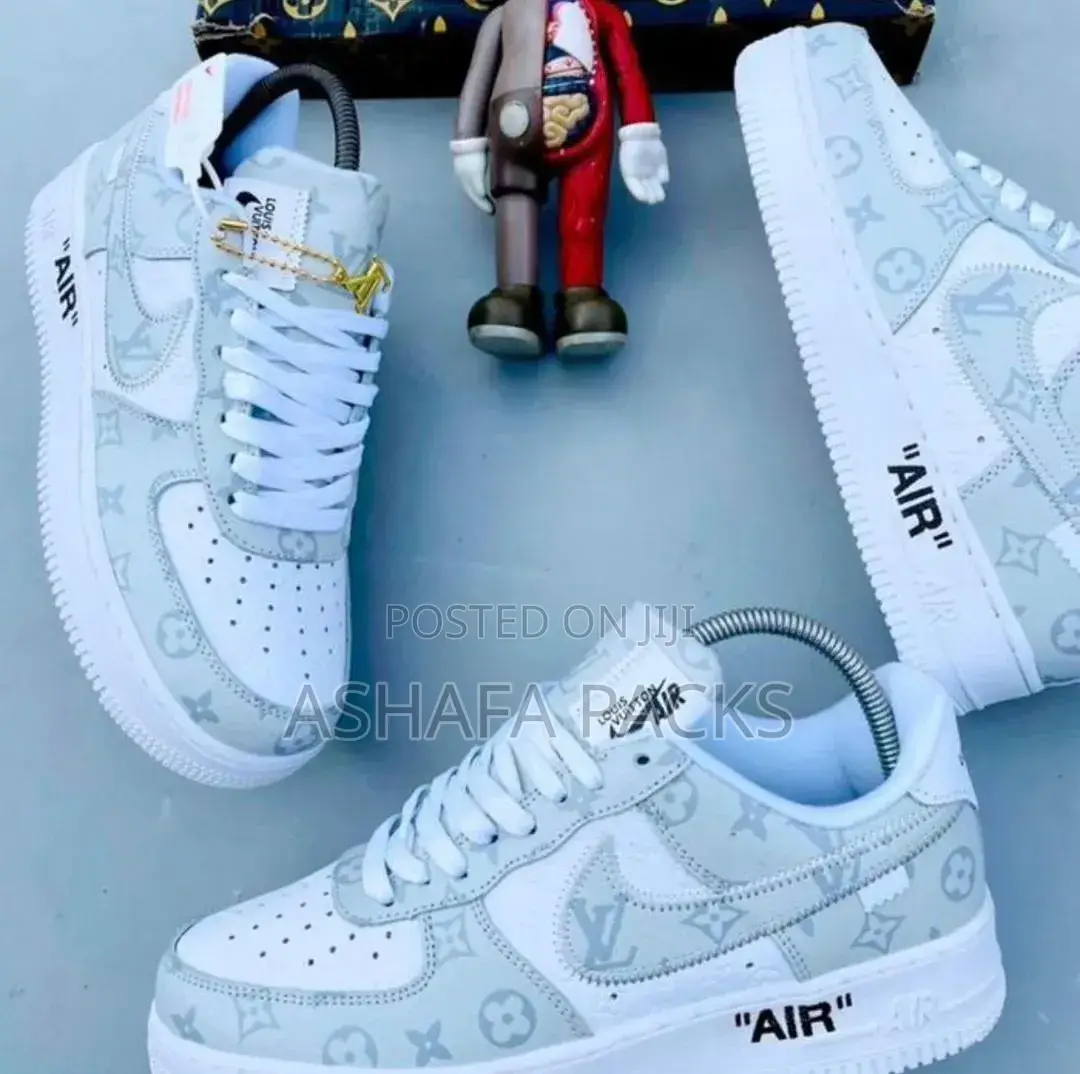 Nike Air Force (Boxed)