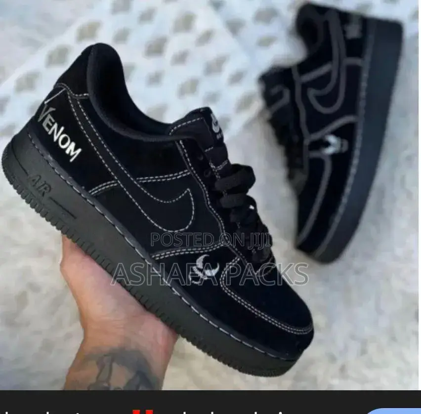 Nike Air Force (Boxed)