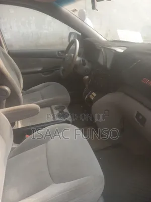 Ziks Automobile