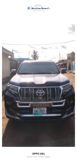 Toyota Land Cruiser Prado 4.0 Petrol TX-L 2015 Black