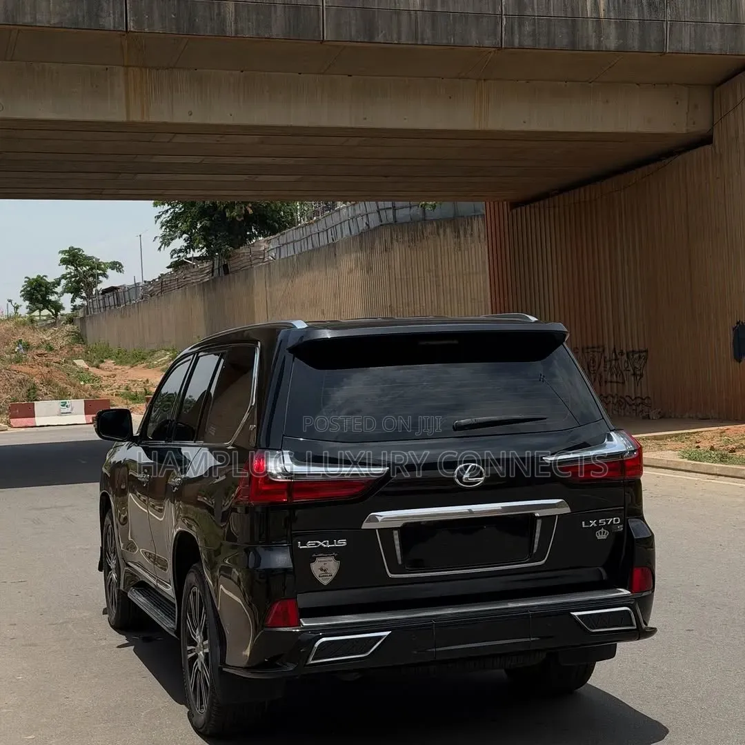 Lexus LX 2020 Black